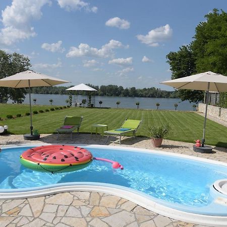 Vila Lily Villa Smederevo Ngoại thất bức ảnh
