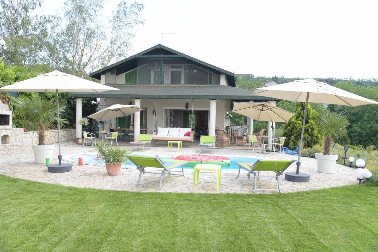 Vila Lily Villa Smederevo Ngoại thất bức ảnh